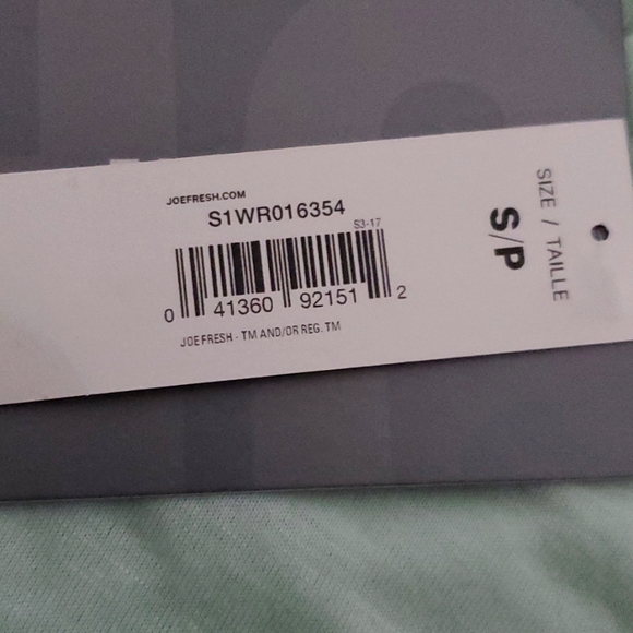 Joe Fresh Active Tshirt Small - Picture 3 of 3